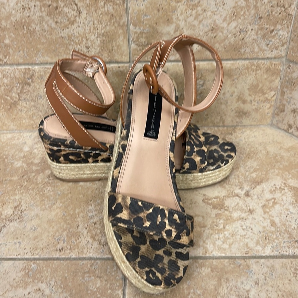Steven by Steve Madden 8.5 Leopard 🐆 Print Espadrille Sandals!